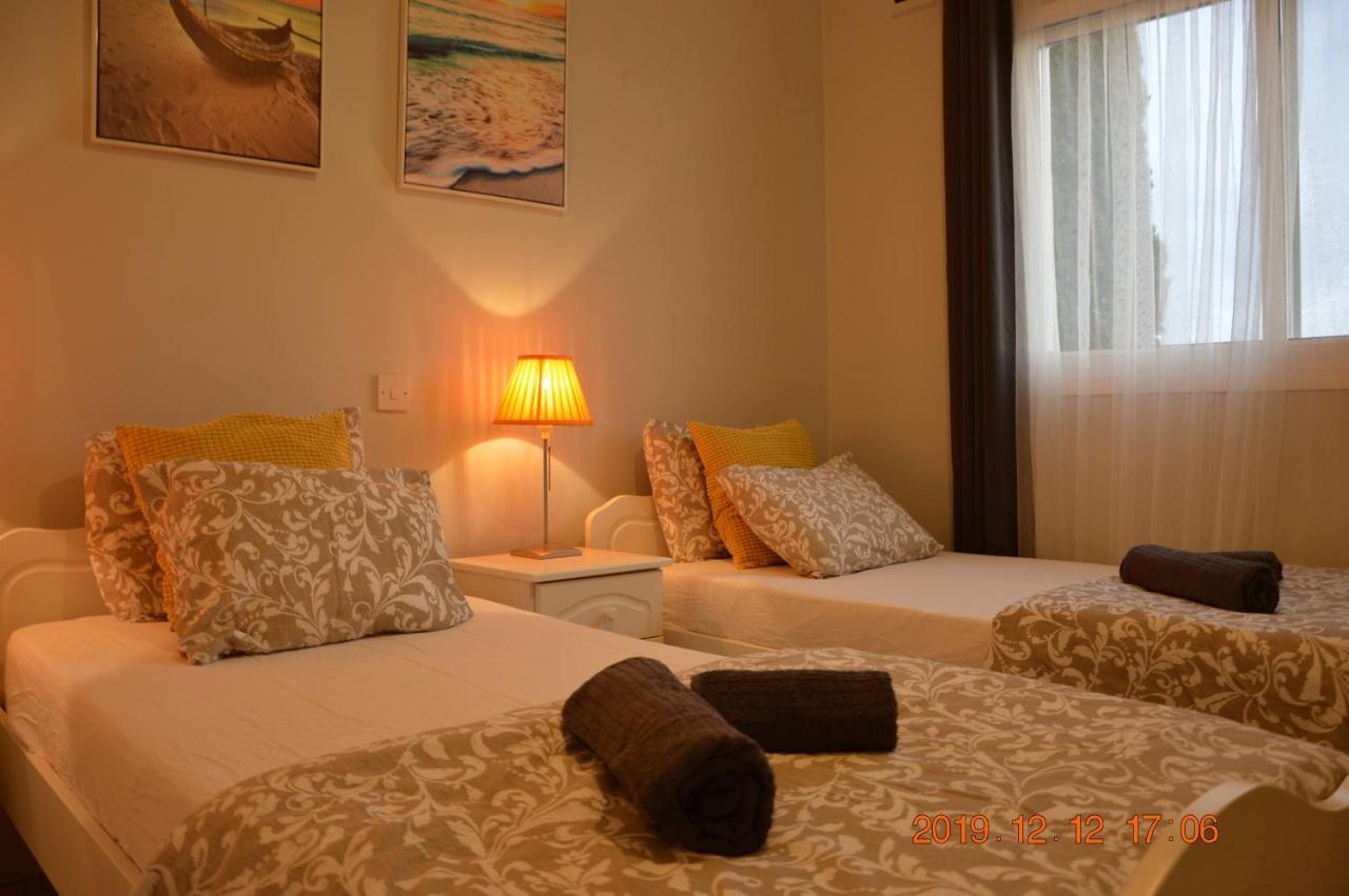 Luxury Apartment Paphos Exterior foto
